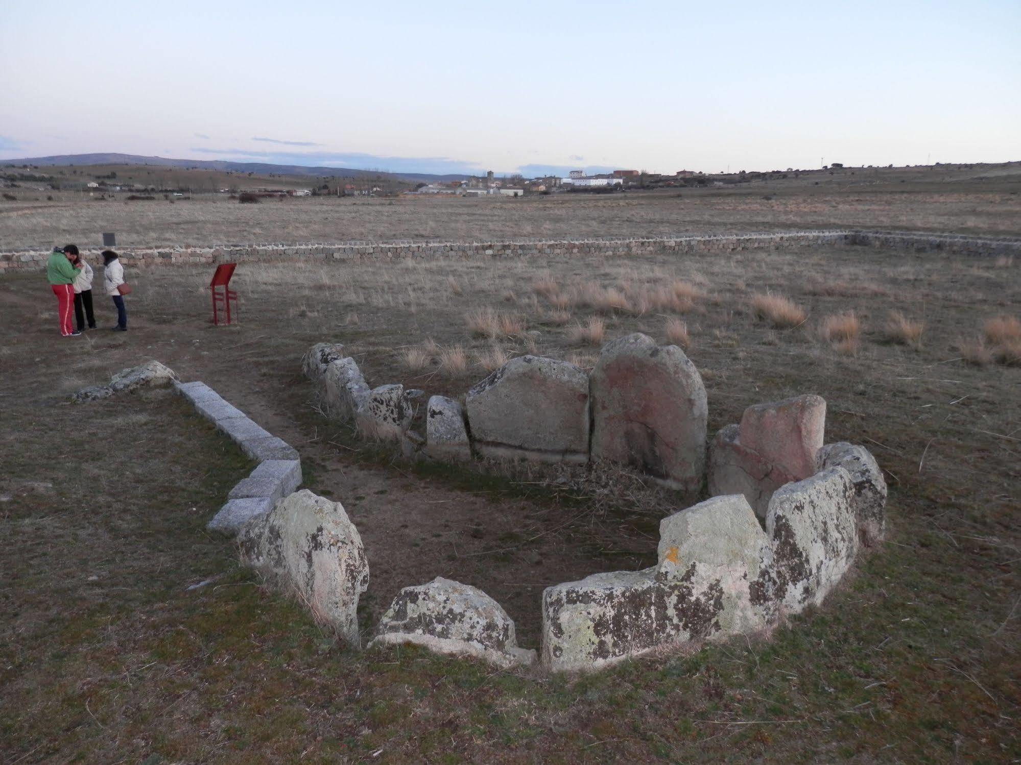 Casa Rural El Dolmen ξενώνας Bernuy-Salinero Εξωτερικό φωτογραφία